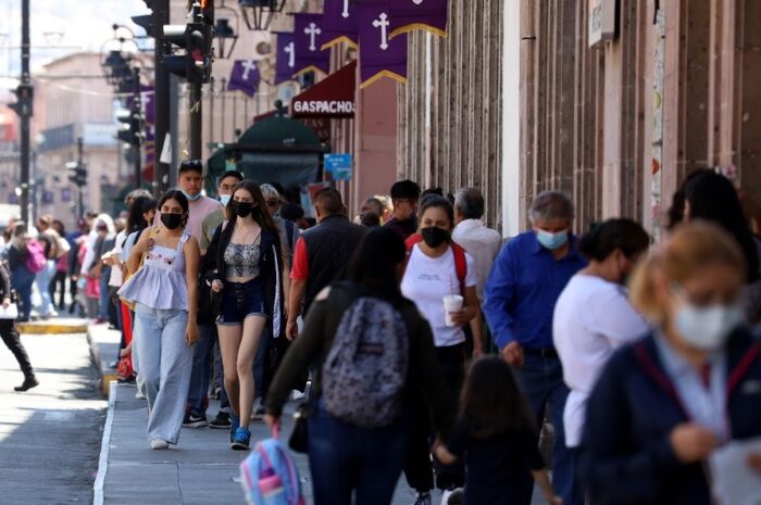 Uso de cubrebocas en Michoacán obligatorio sólo en espacios cerrados